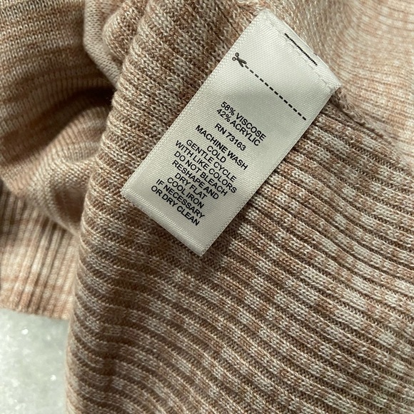 NWT Cupio Size M Draped Pullover Sweater High Low Hem Beige V Neck Flowy Long - Picture 13 of 13